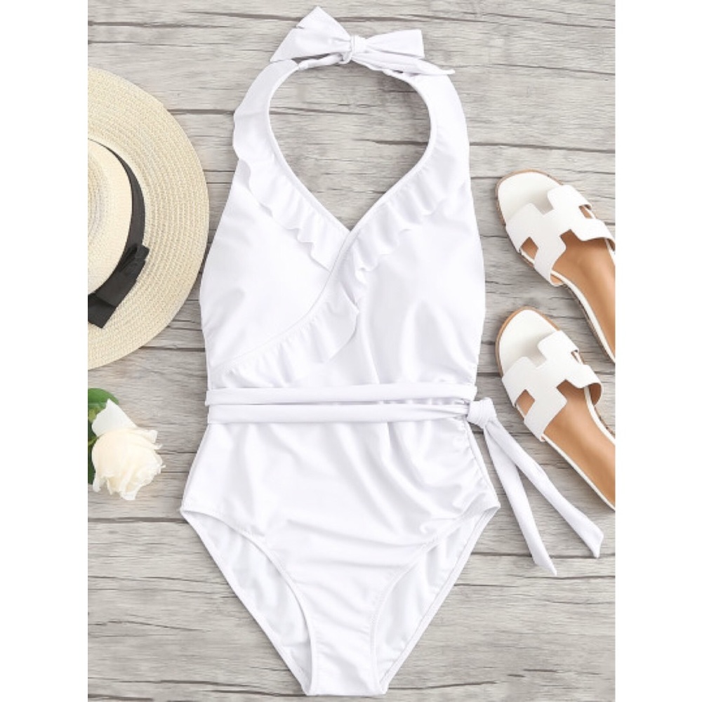 🐰 White One Piece Halter Swimsuit with Belt 🐰